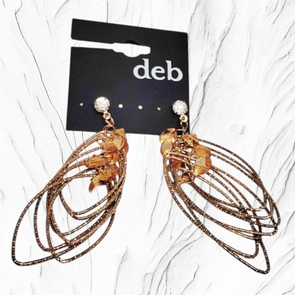 🌲10/$20.  Deb ~ Chandelier Long Earrings